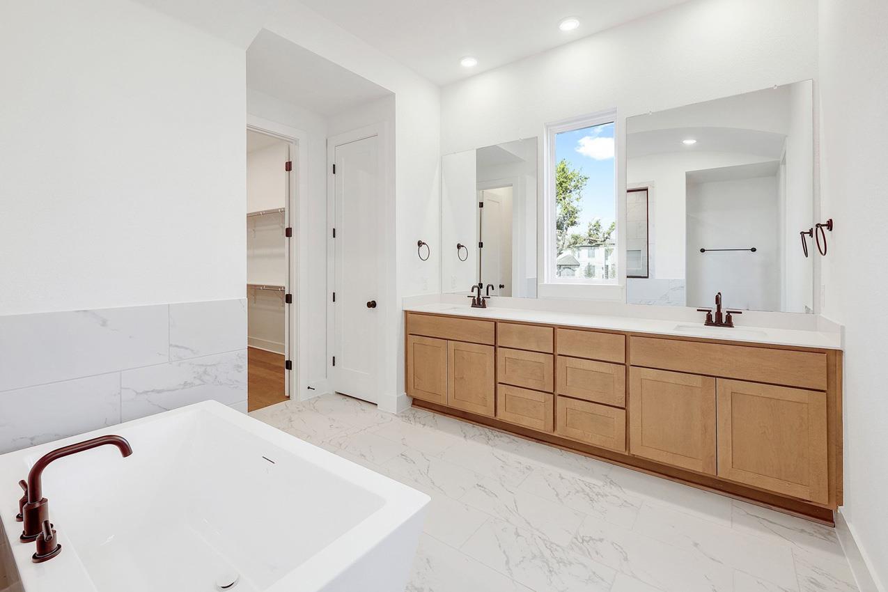 1448 Amanda Paige Dr, Georgetown, TX 78628