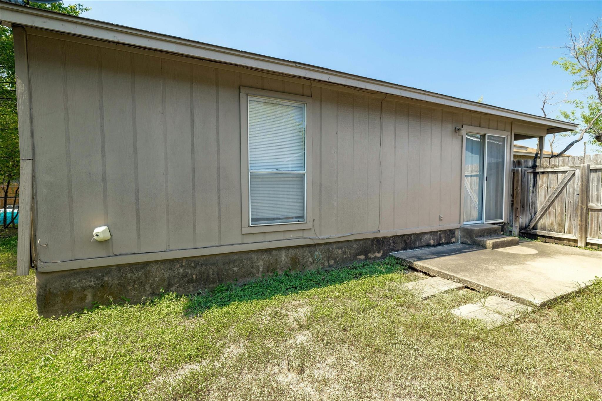 515 Sierra Cv, Round Rock, TX 78664