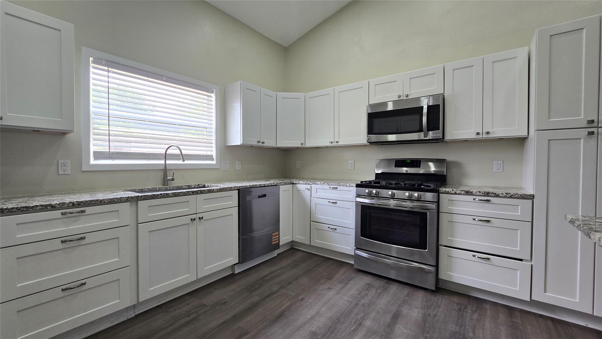 305 Remuda Dr, Liberty Hill, TX 78642