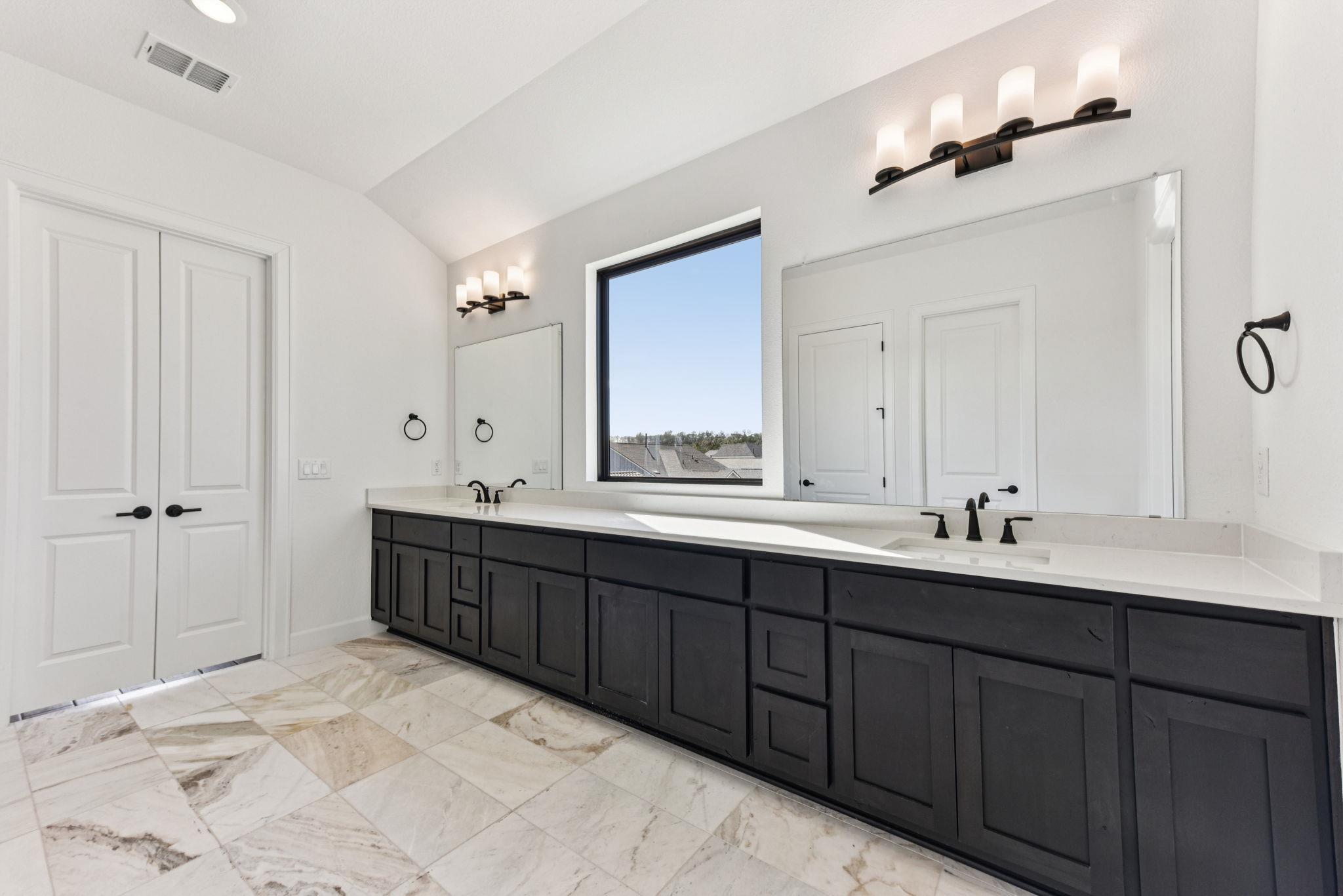 203 Olive Blossom Trl, San Marcos, TX 78666