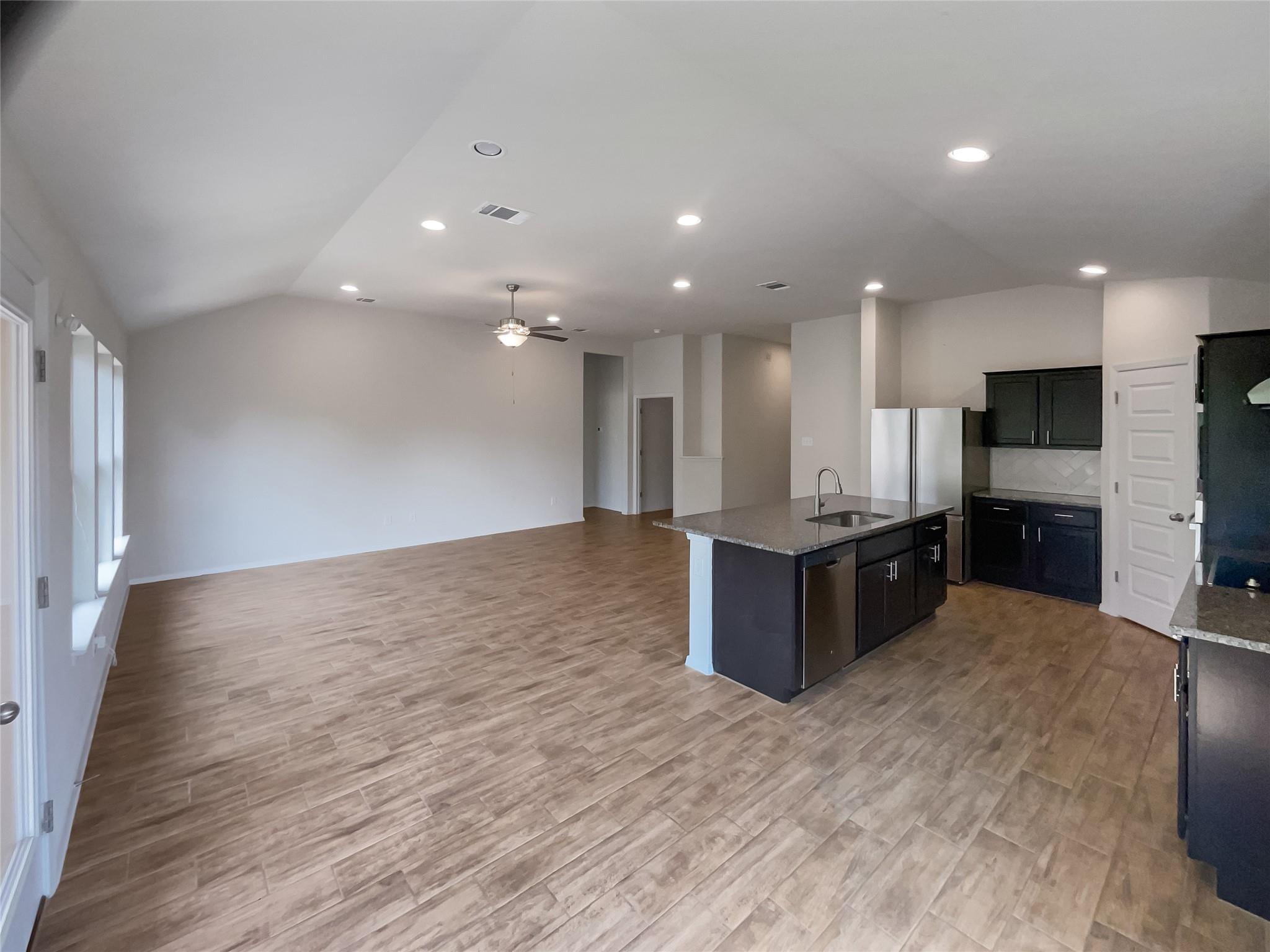 21829 Ticonderoga Ave, Lago Vista, TX 78645