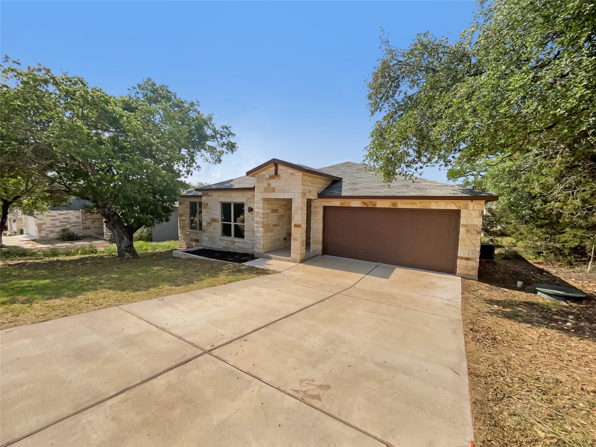 21829 Ticonderoga Ave, Lago Vista, TX 78645