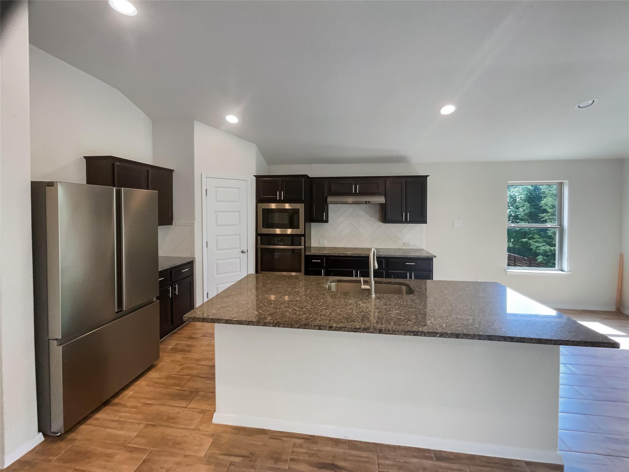 21829 Ticonderoga Ave, Lago Vista, TX 78645