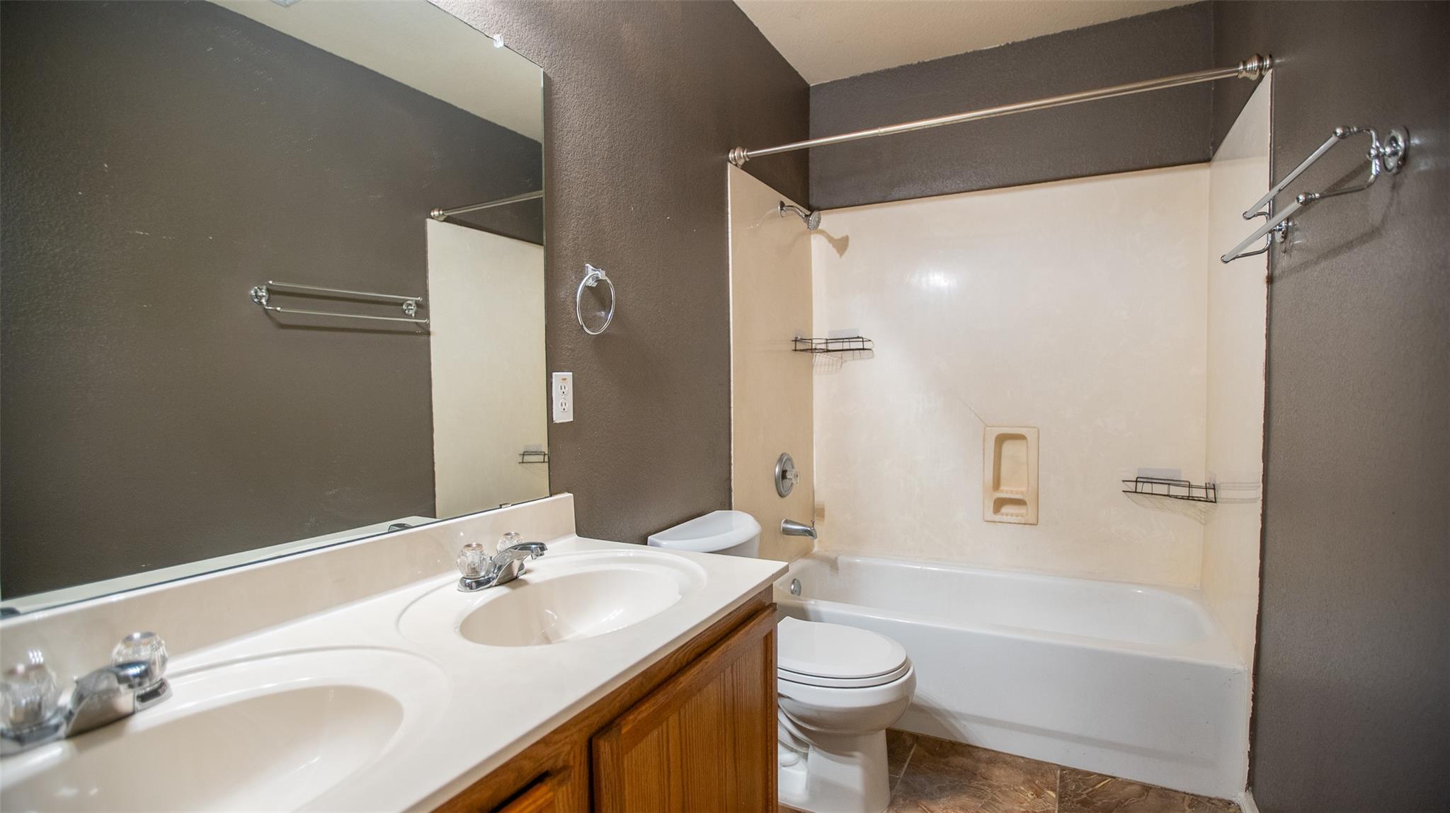 712 Timothy John Dr, Pflugerville, TX 78660