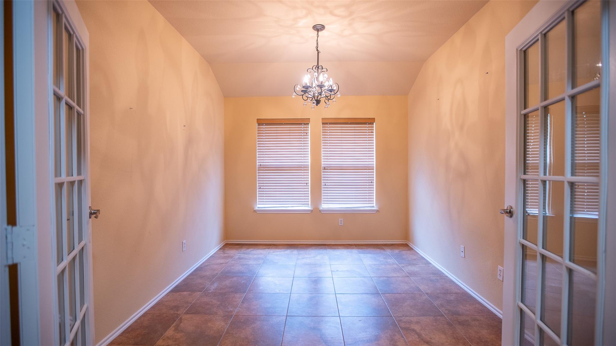 712 Timothy John Dr, Pflugerville, TX 78660