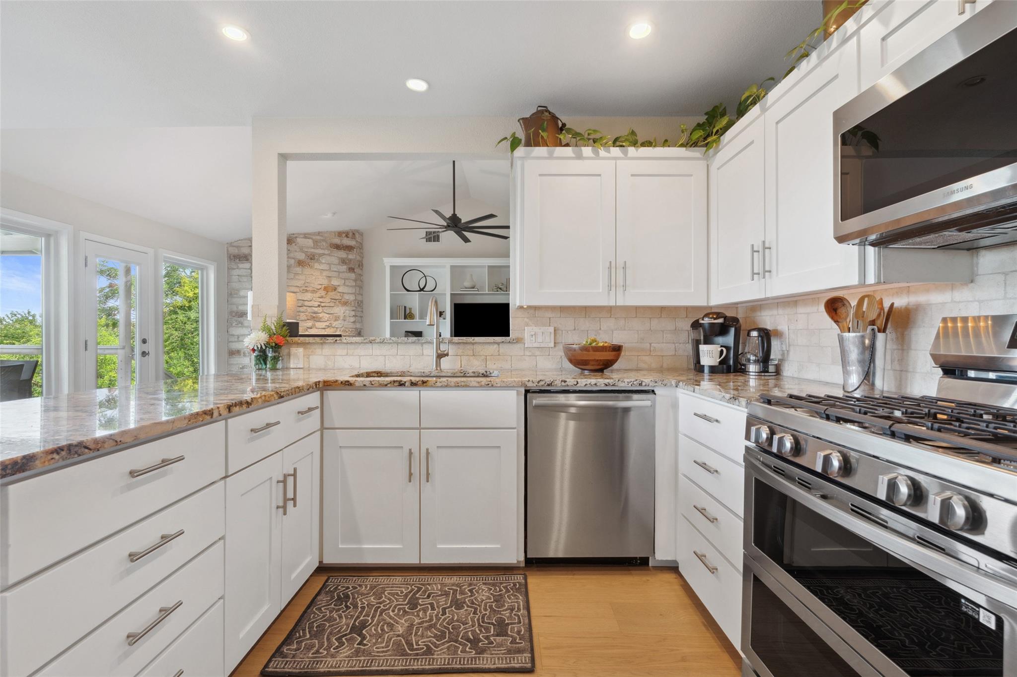 8900 Rockcrest Dr, Austin, TX 78759