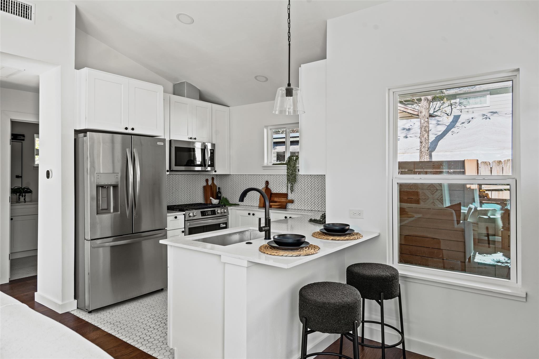 1006 Cherico St, Austin, TX 78702