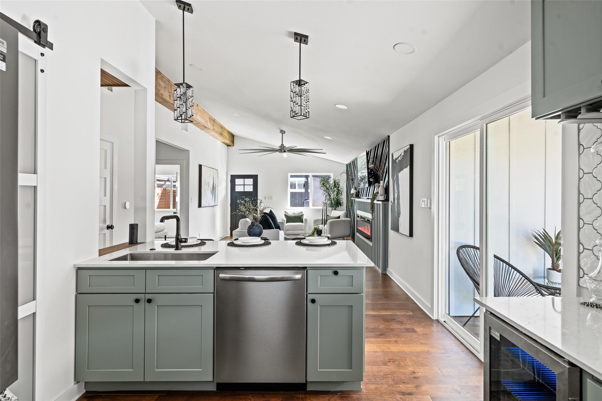 1006 Cherico St, Austin, TX 78702