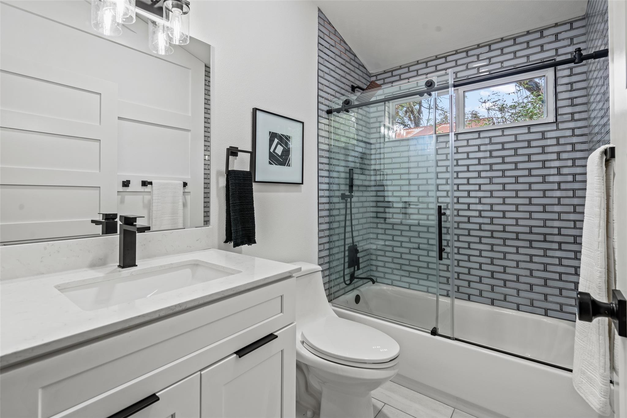 1006 Cherico St, Austin, TX 78702