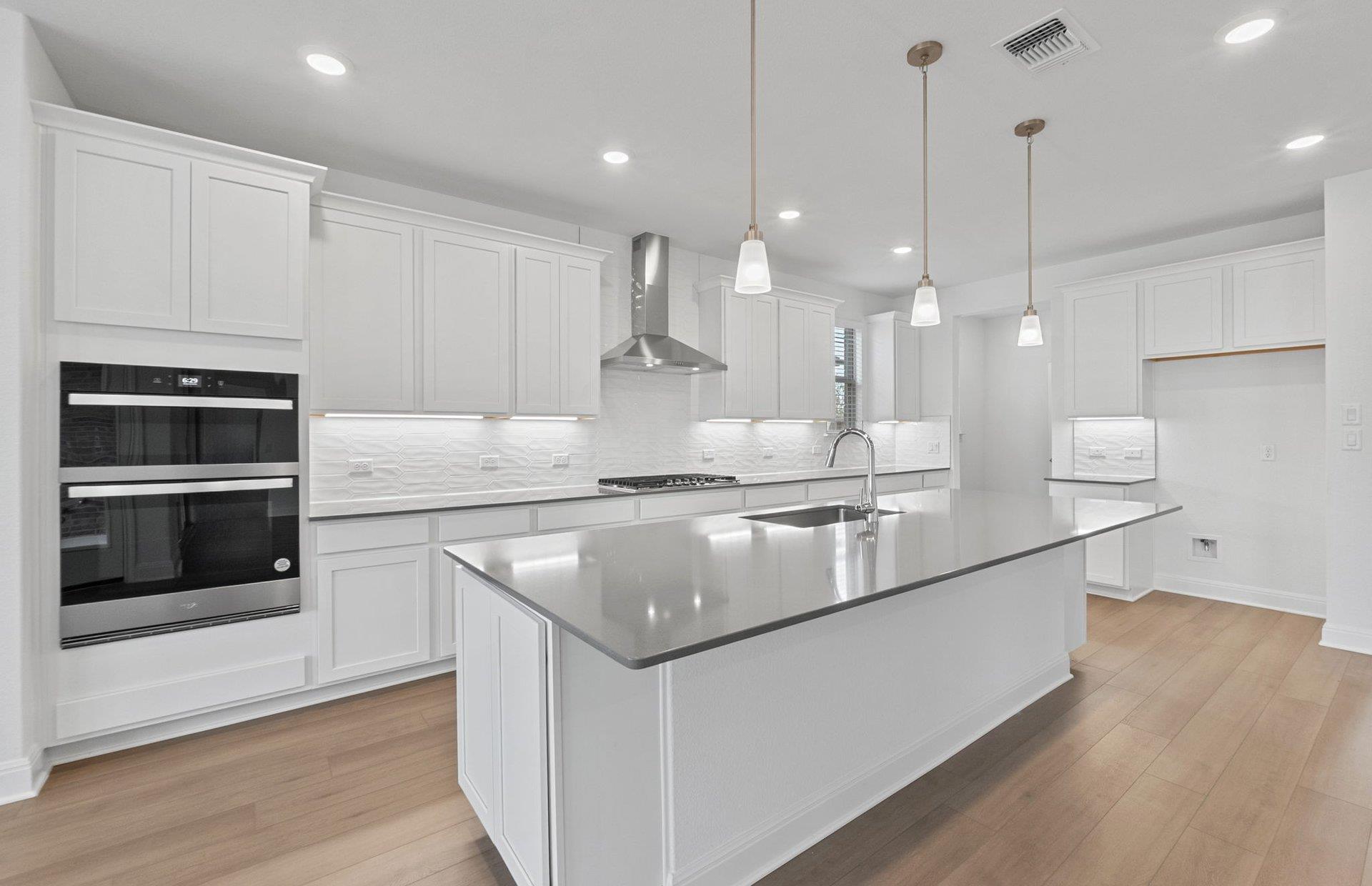 3109 Delaware St, Leander, TX 78641