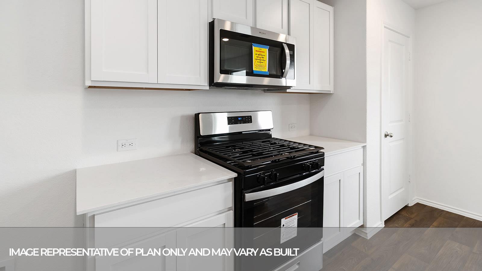 504 WILD GOOSE Dr, Luling, TX 78648