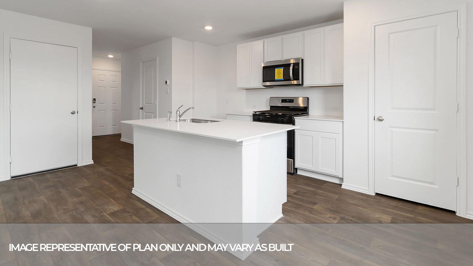 504 WILD GOOSE Dr, Luling, TX 78648