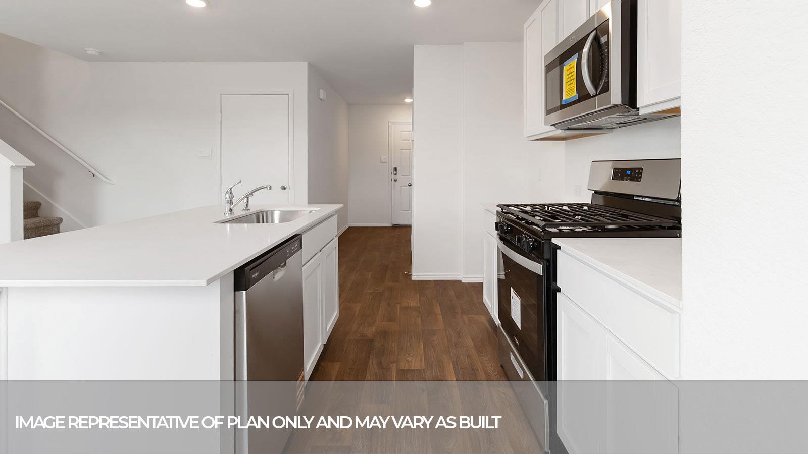 504 WILD GOOSE Dr, Luling, TX 78648