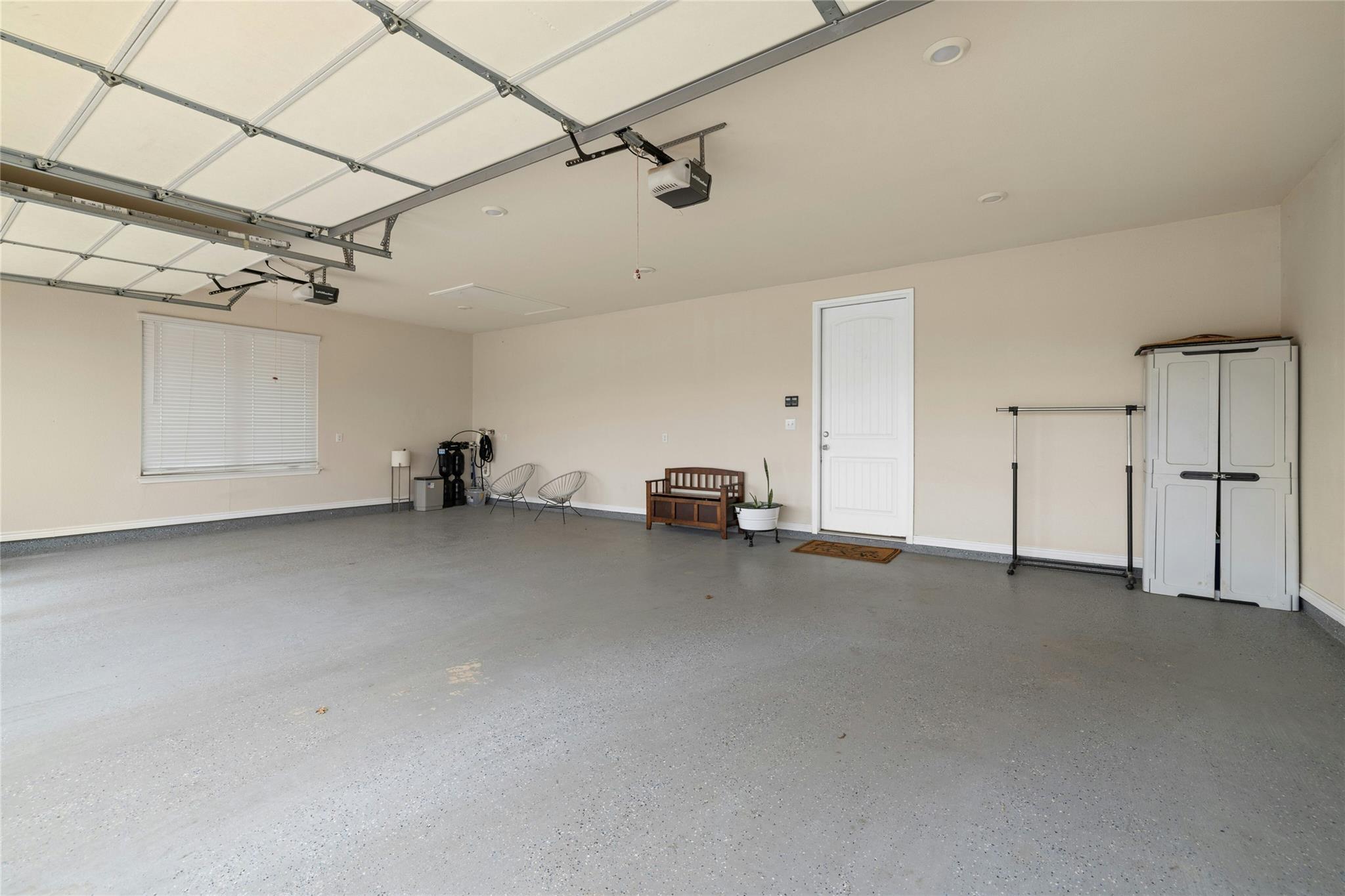 1800 County Road 305, Jarrell, TX 76537