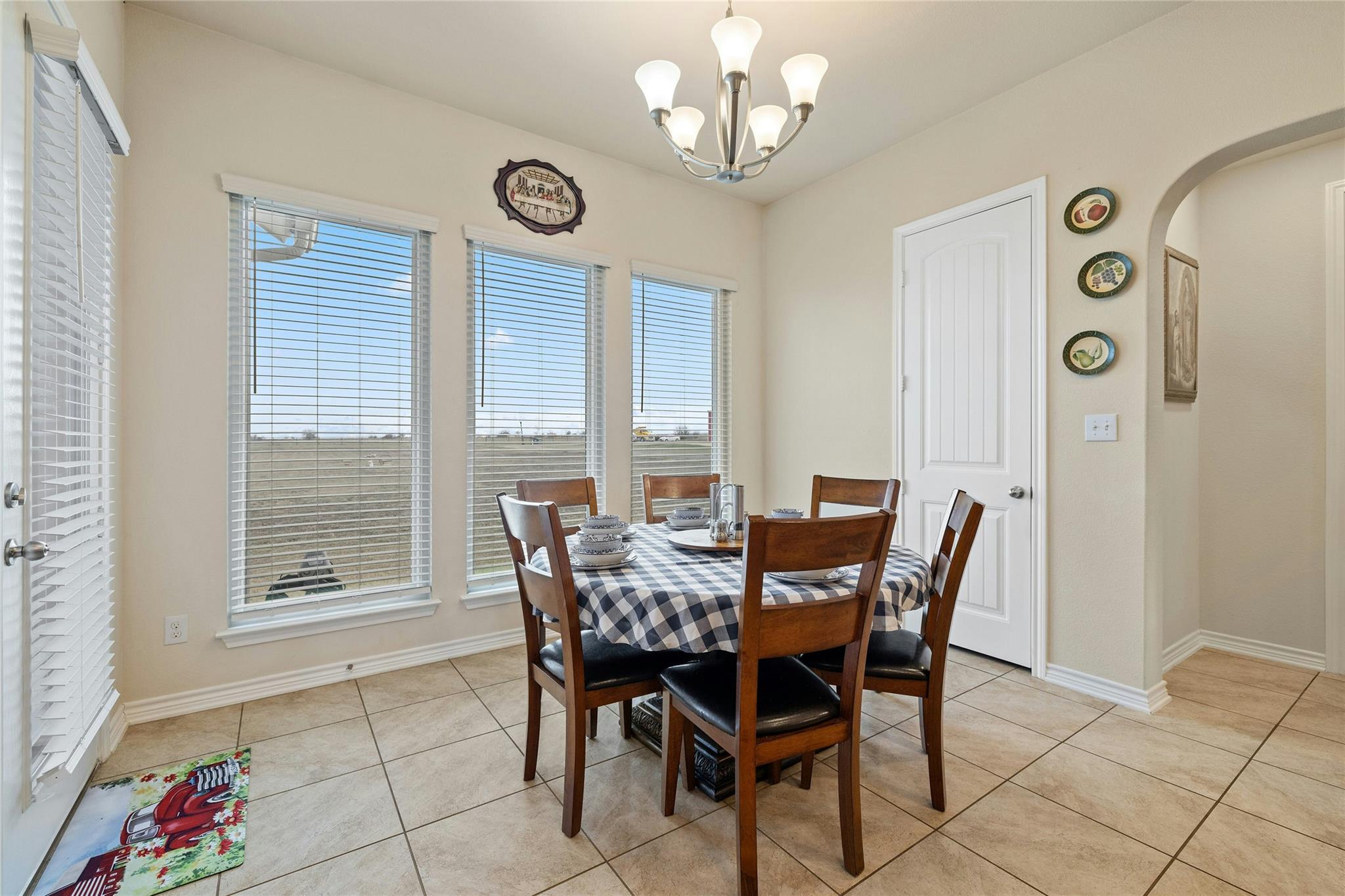 1800 County Road 305, Jarrell, TX 76537