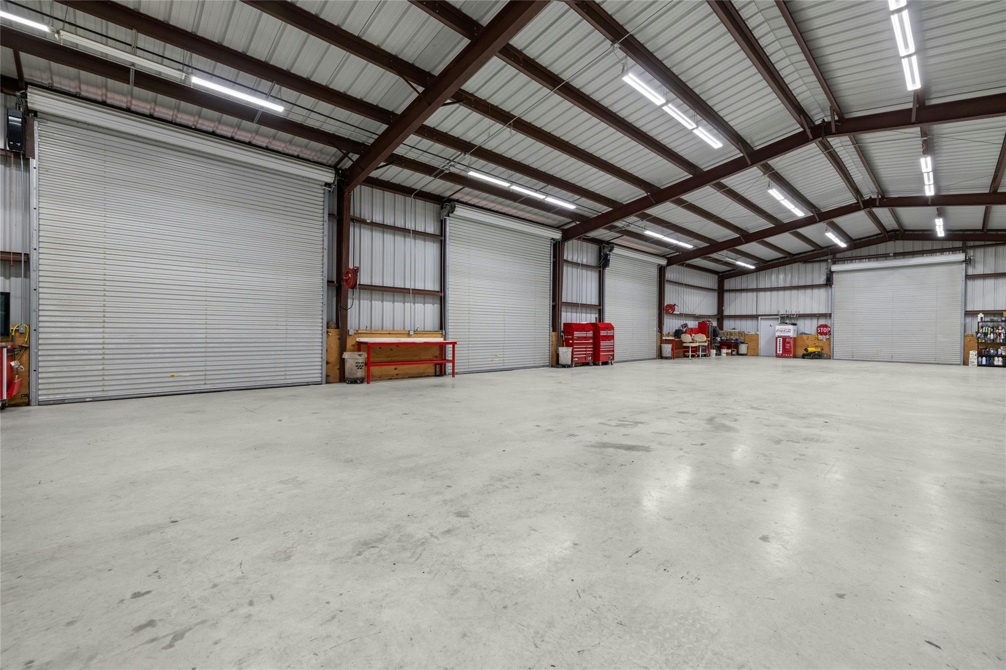 1800 County Road 305, Jarrell, TX 76537