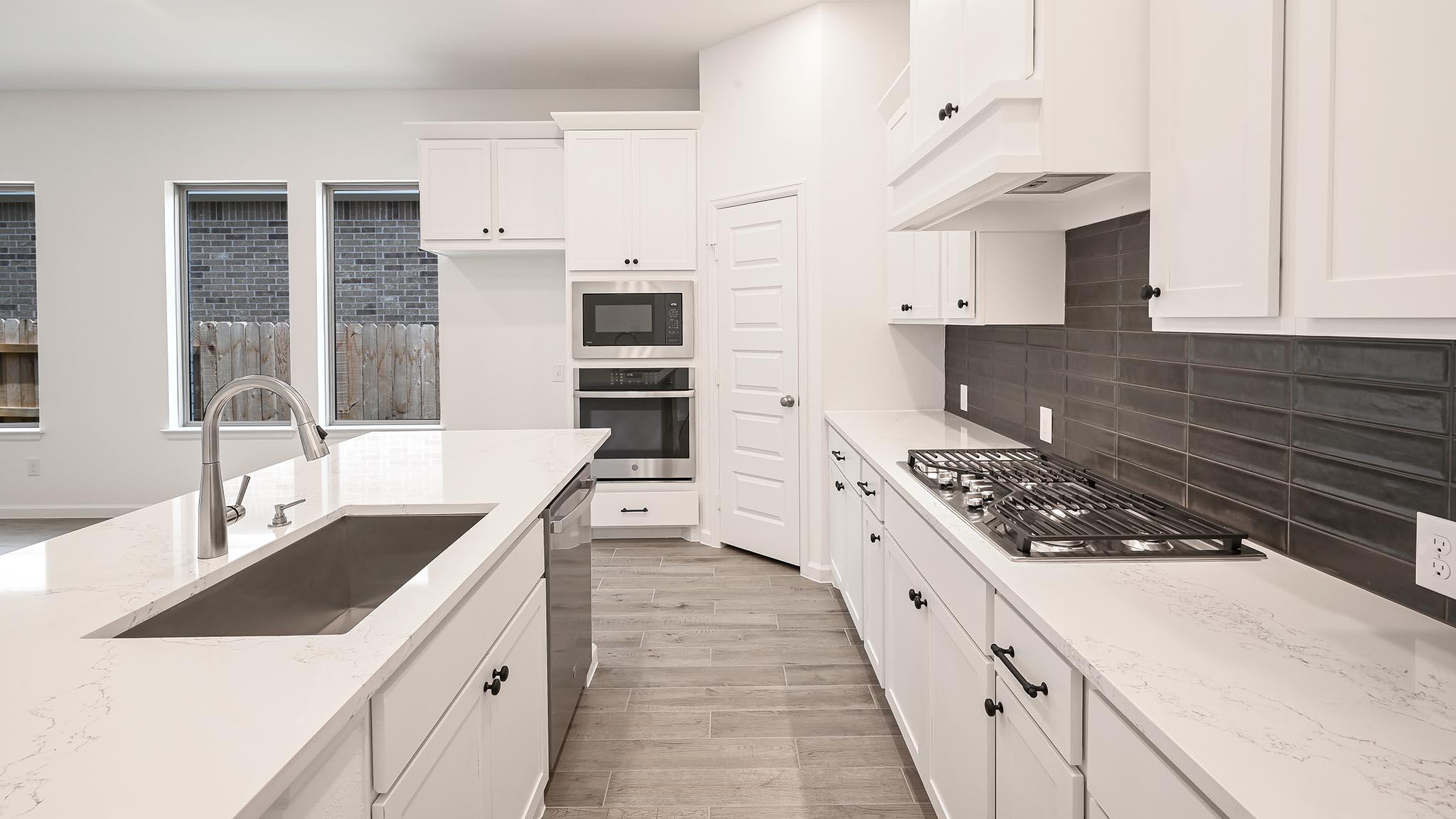 136 Endurance Dr, Kyle, TX 78640