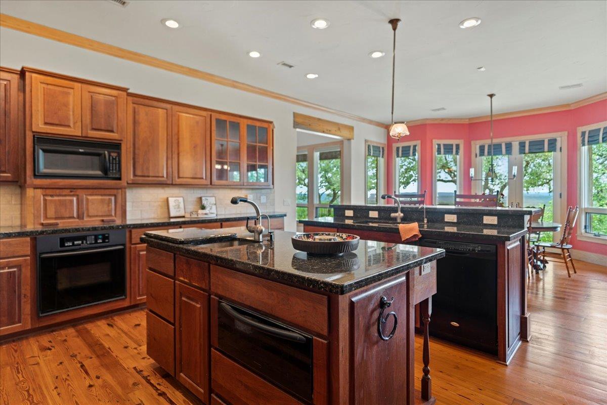 167 Wimberley Ranch Dr, Wimberley, TX 78676