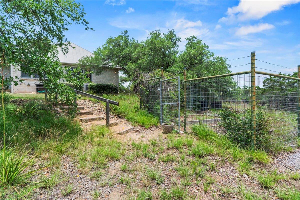 167 Wimberley Ranch Dr, Wimberley, TX 78676