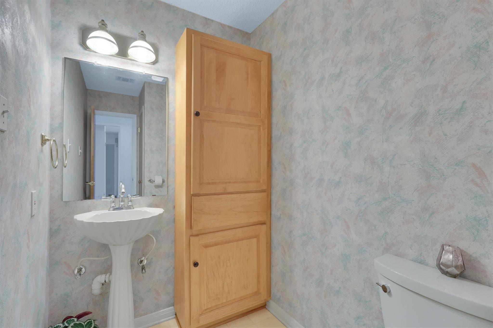 847 Highway 95 S, Smithville, TX 78957