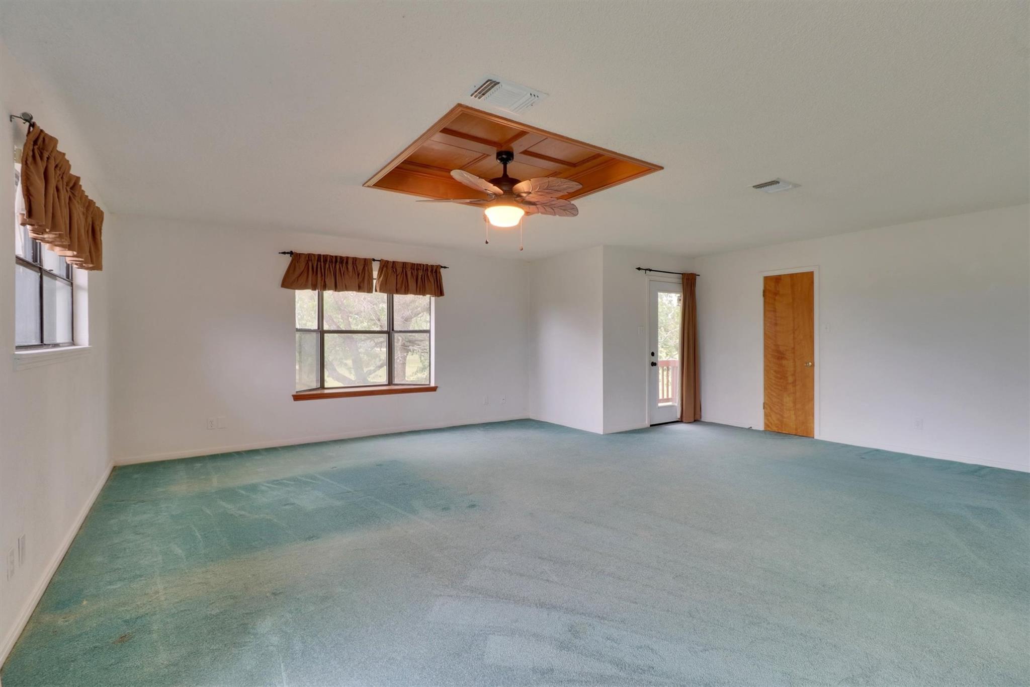 847 Highway 95 S, Smithville, TX 78957