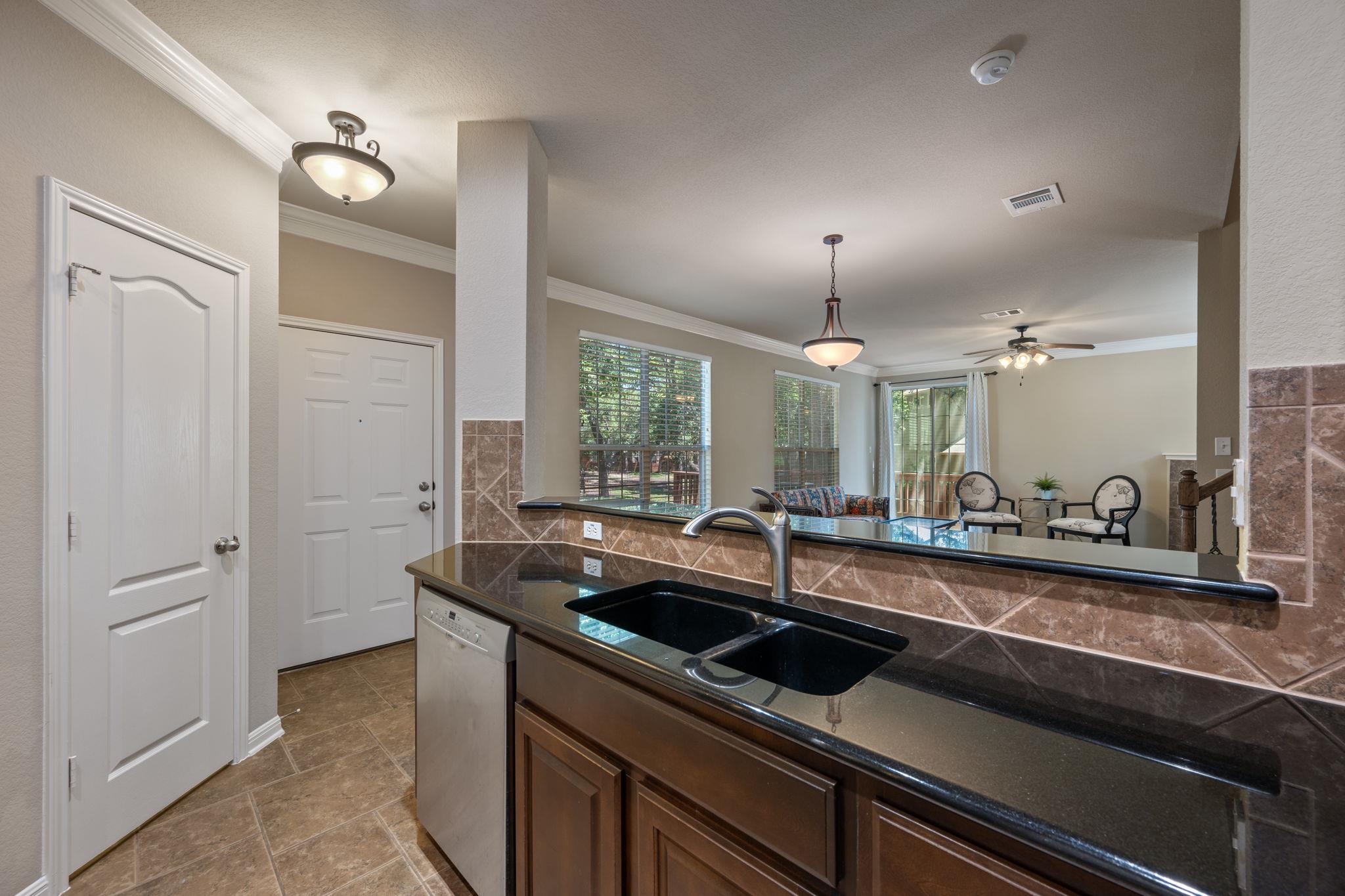 11000 Anderson Mill Rd # 96, Austin, TX 78750