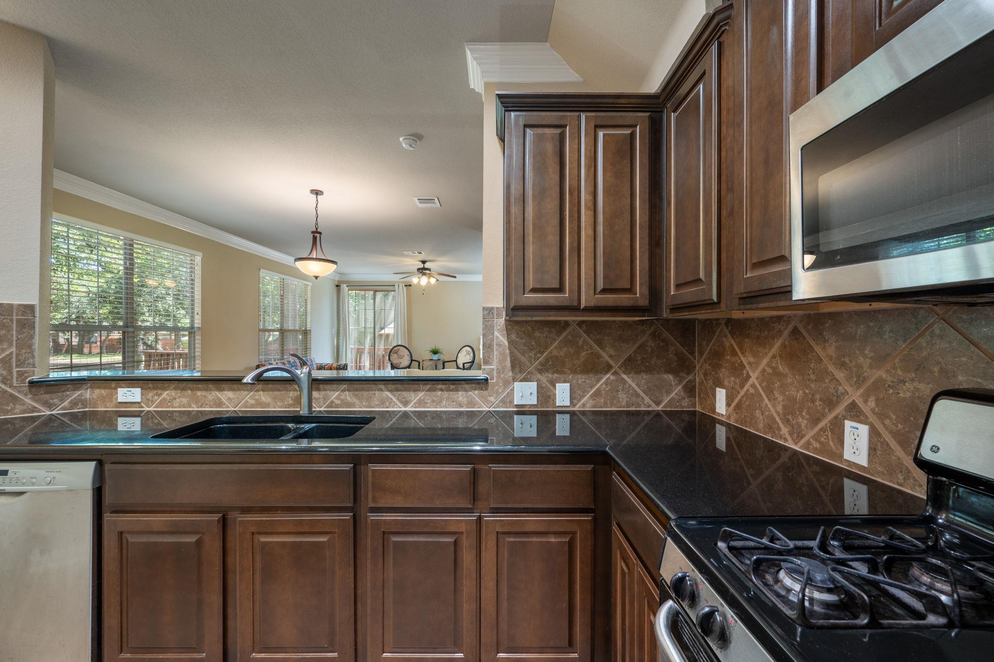 11000 Anderson Mill Rd # 96, Austin, TX 78750