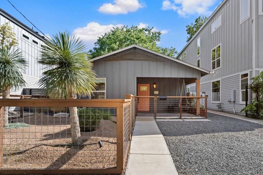 1009 Romeria Dr # 1, Austin, TX 78757