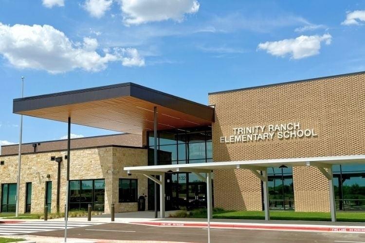 126 Two Bits Ln, Elgin, TX 78621