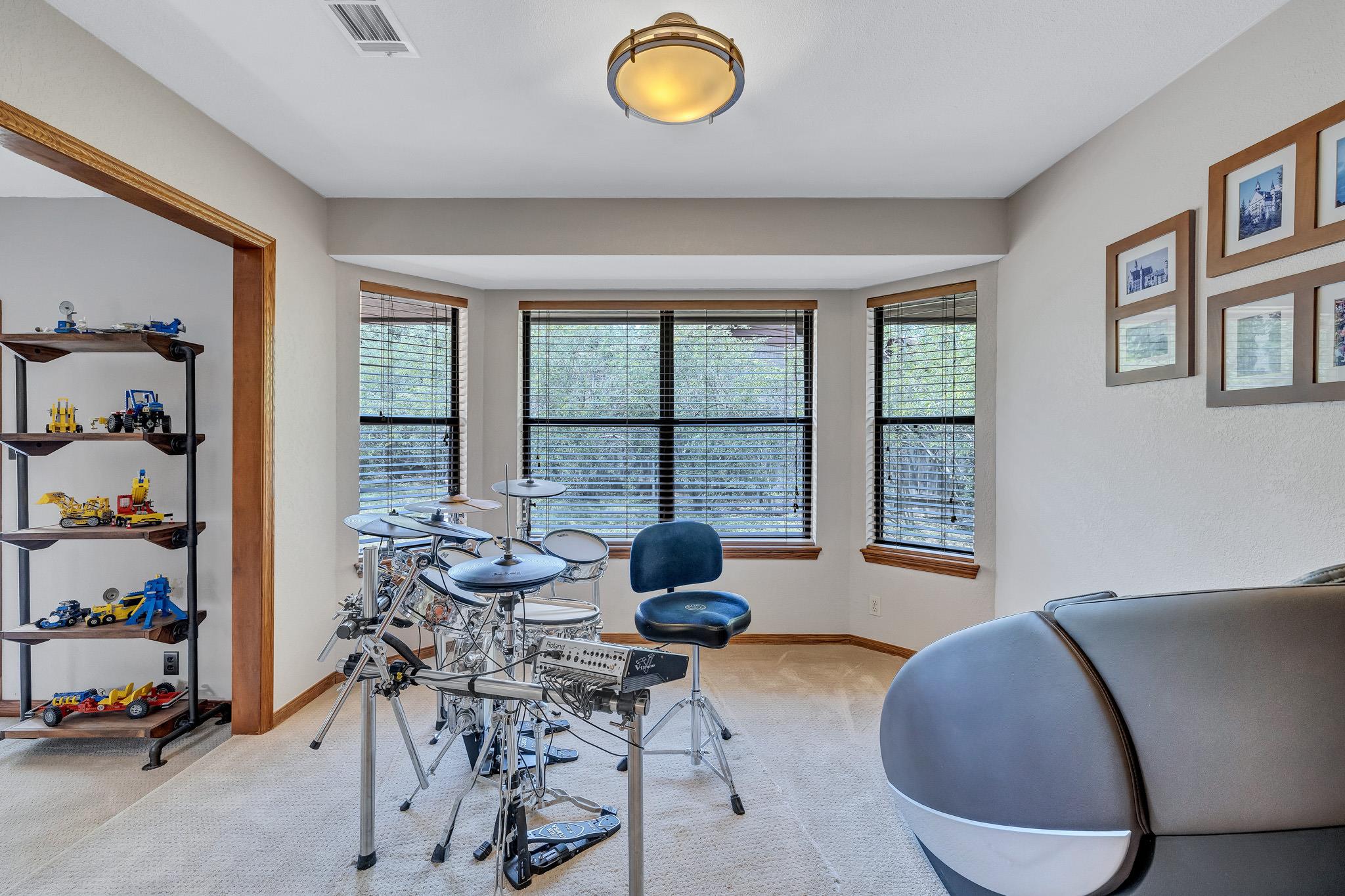 10804 Buckthorn Dr, Austin, TX 78759