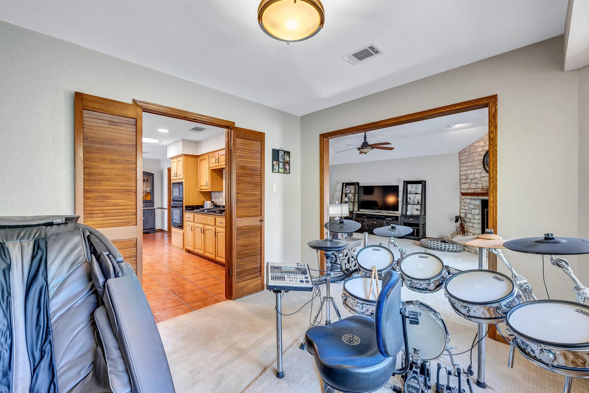 10804 Buckthorn Dr, Austin, TX 78759