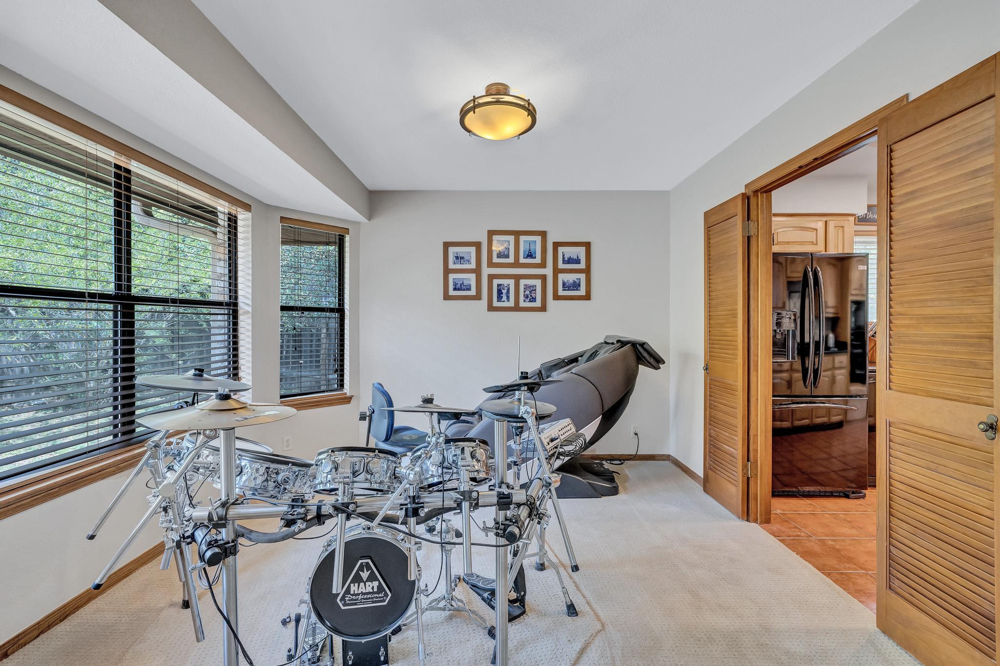 10804 Buckthorn Dr, Austin, TX 78759