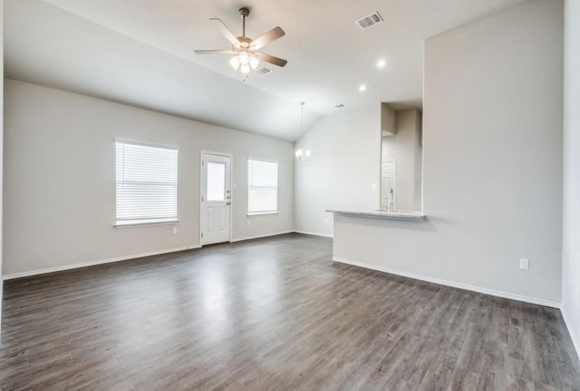 626 Heather Way, Seguin, TX 78155