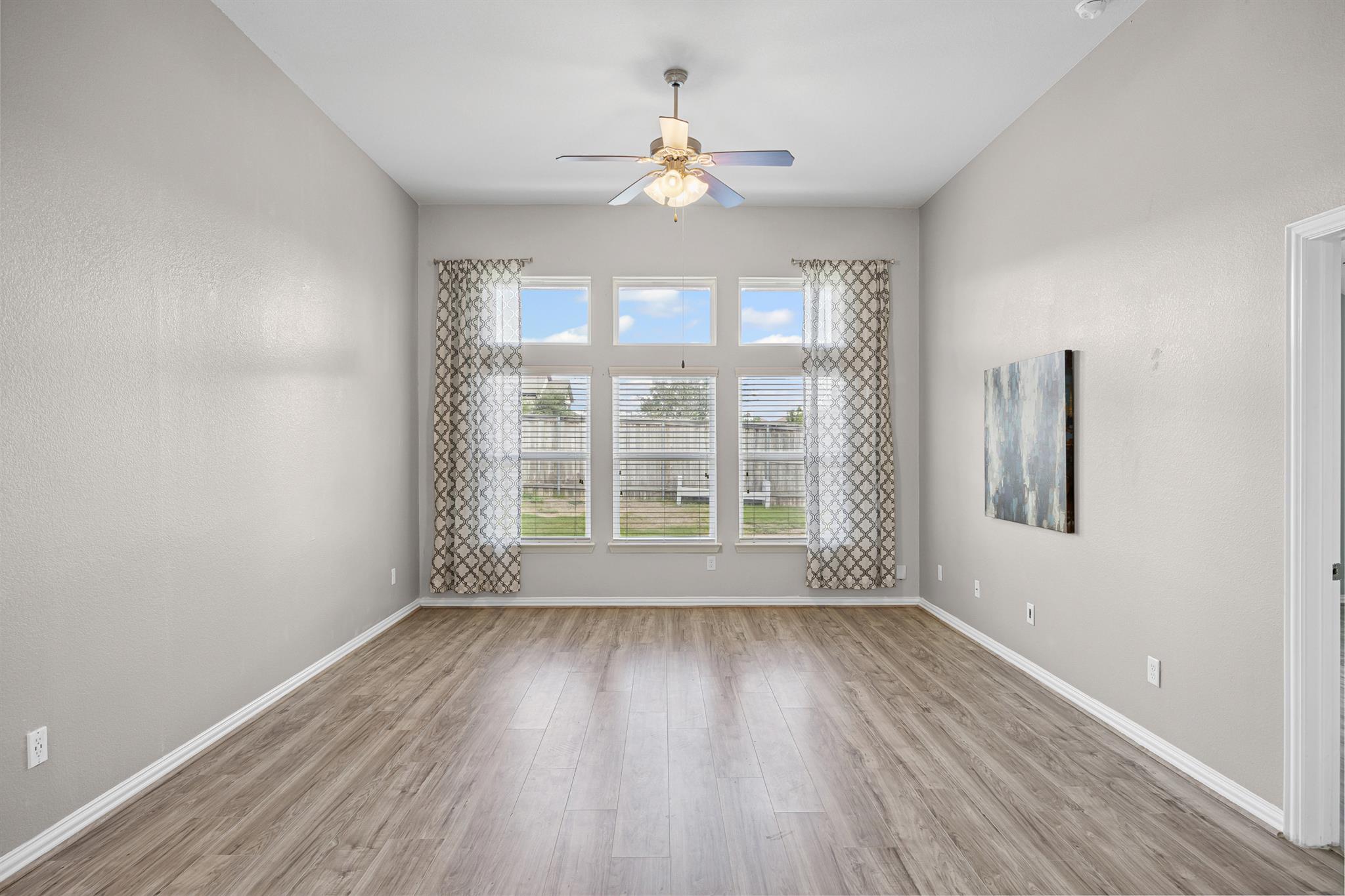 549 Pond View Pass, Buda, TX 78610