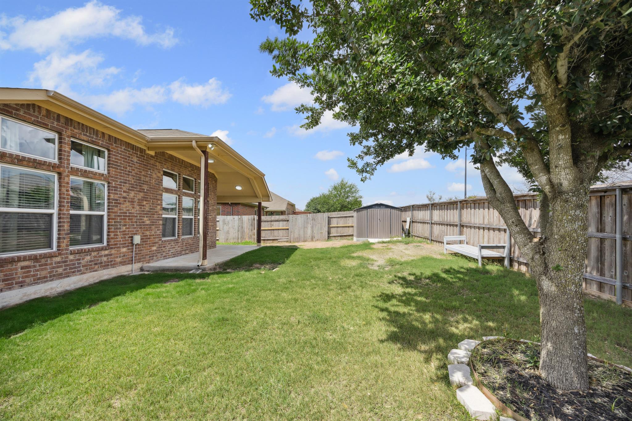 549 Pond View Pass, Buda, TX 78610