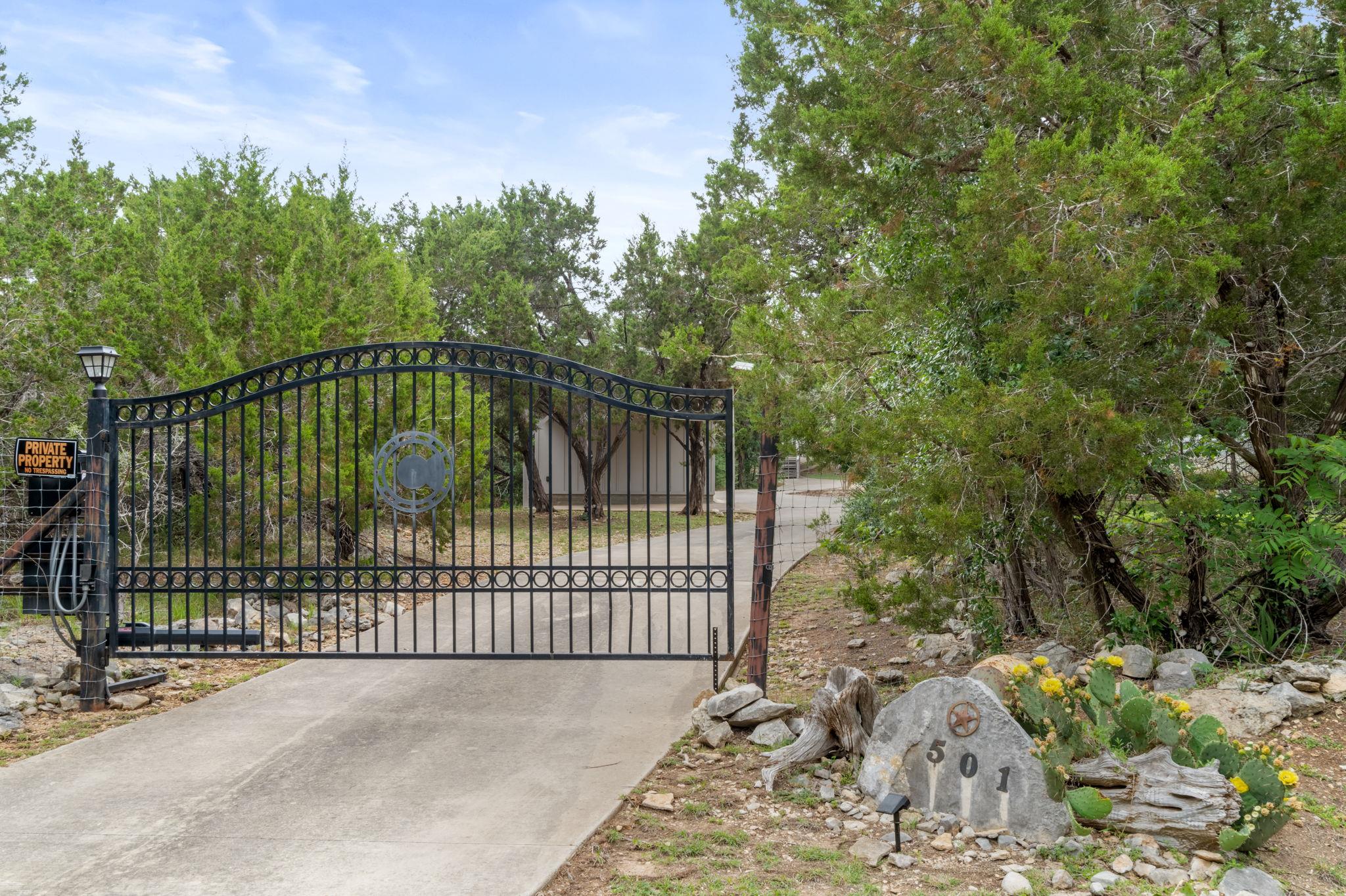 501 Box Canyon Rd, Wimberley, TX 78676
