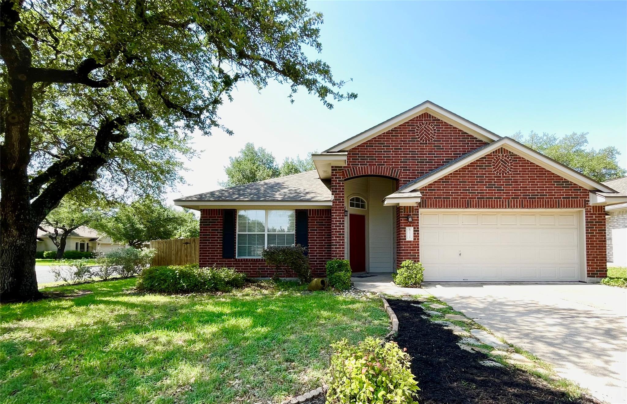 2325 Clover Ridge Dr, Cedar Park, TX 78613