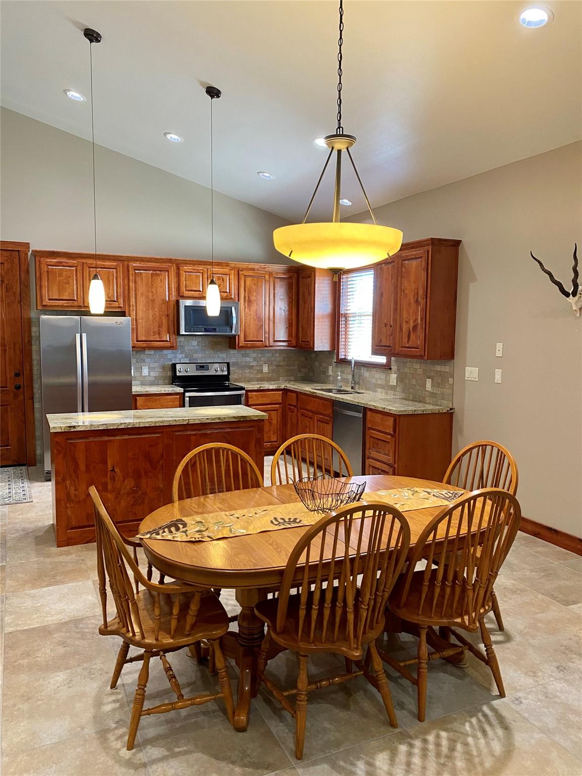 619 Cornehl Rd, Fredericksburg, TX 78624