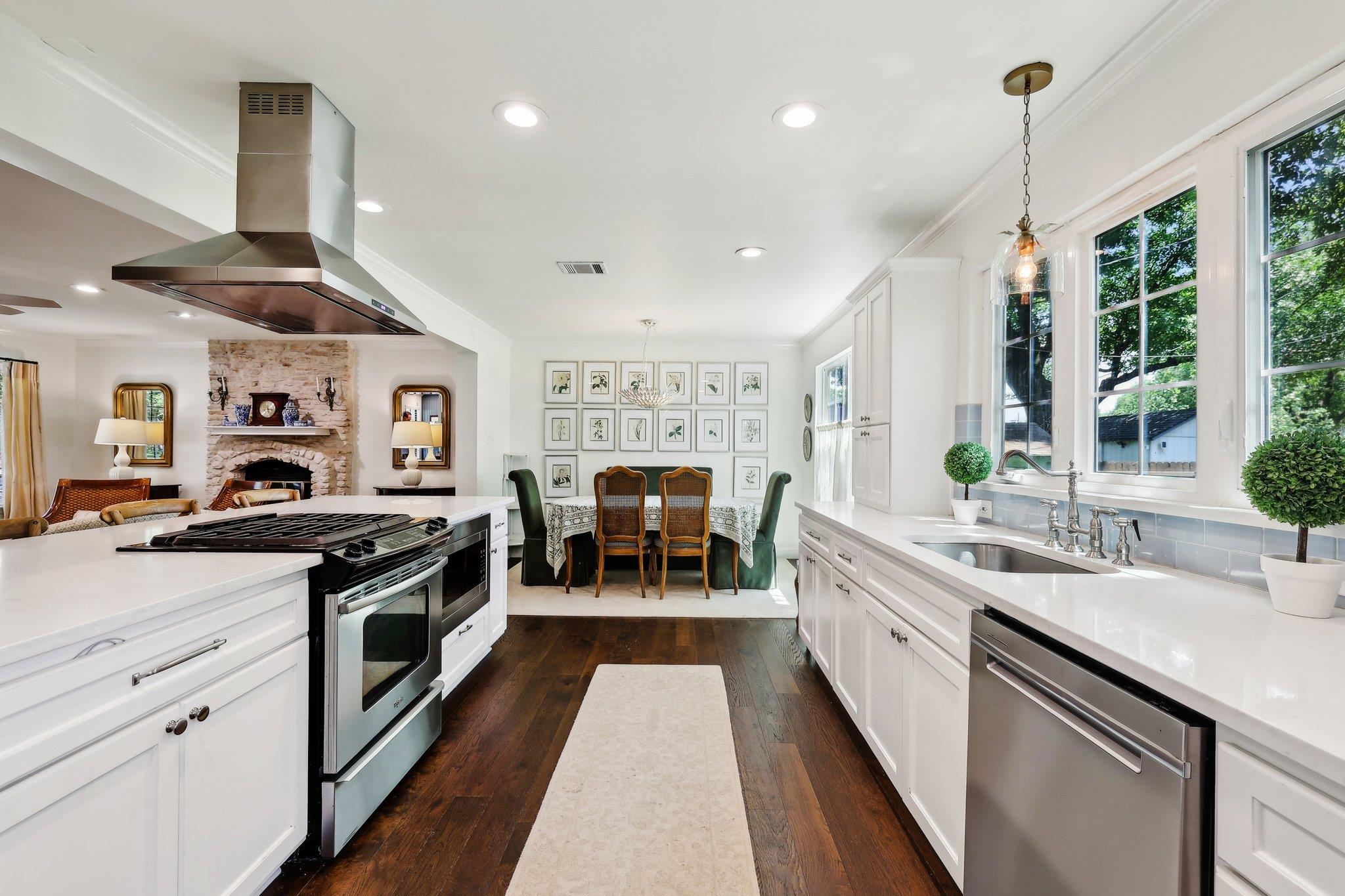 3805 Palomar Ln, Austin, TX 78727