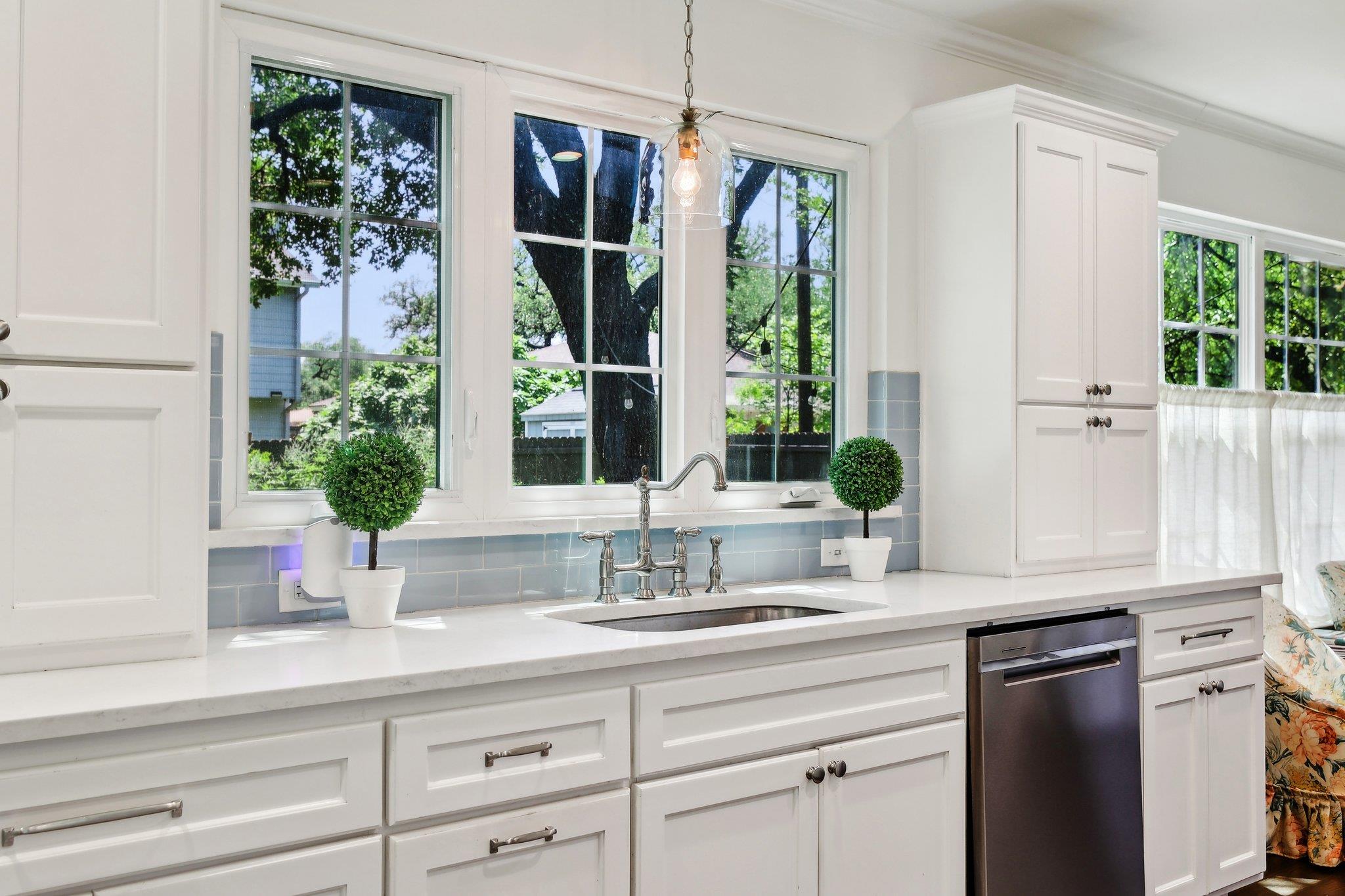 3805 Palomar Ln, Austin, TX 78727