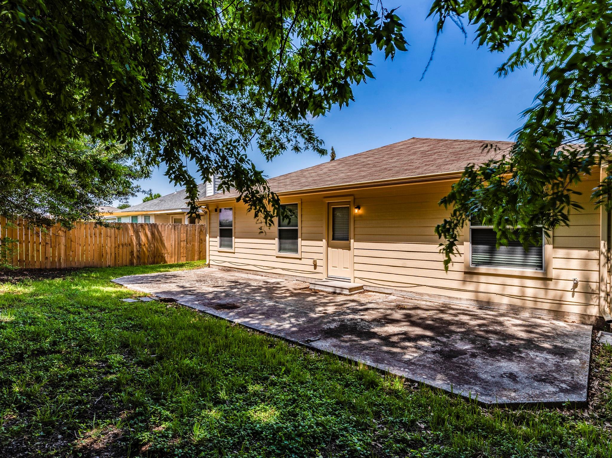 131 Ames Cv, Kyle, TX 78640