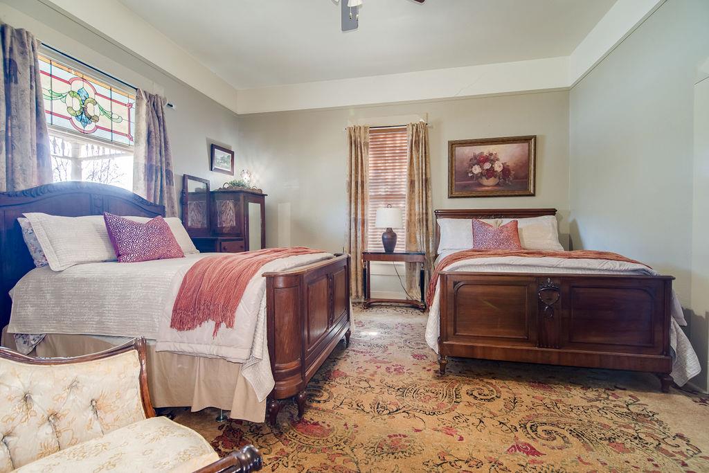 303 Austin St, Fredericksburg, TX 78624