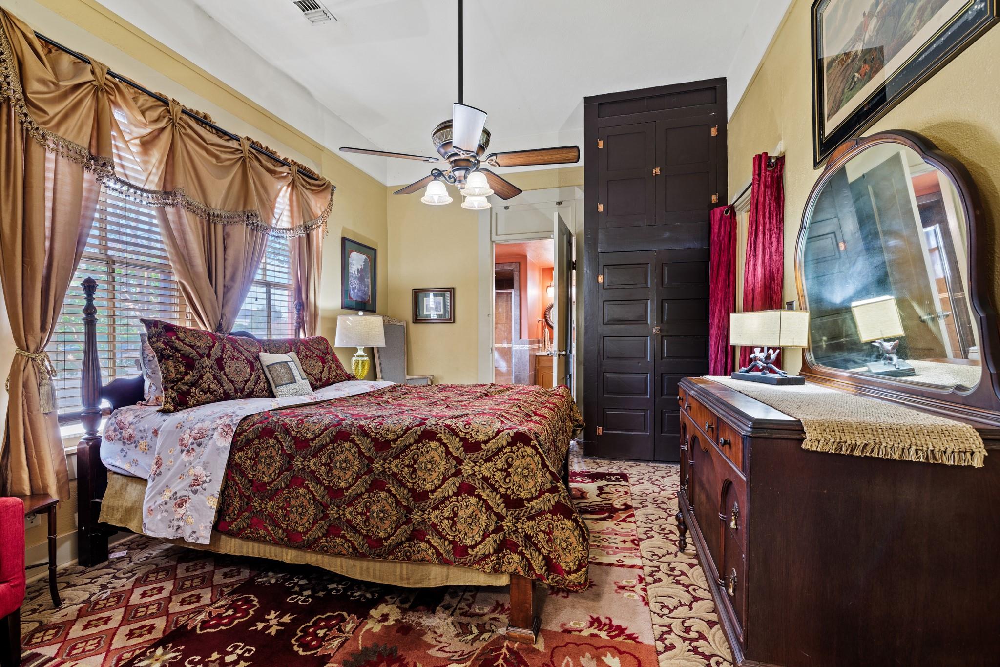 303 Austin St, Fredericksburg, TX 78624
