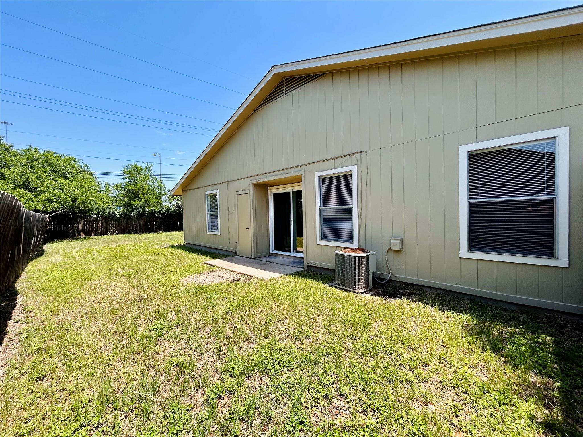 12211 Dundee Dr # A, Austin, TX 78759