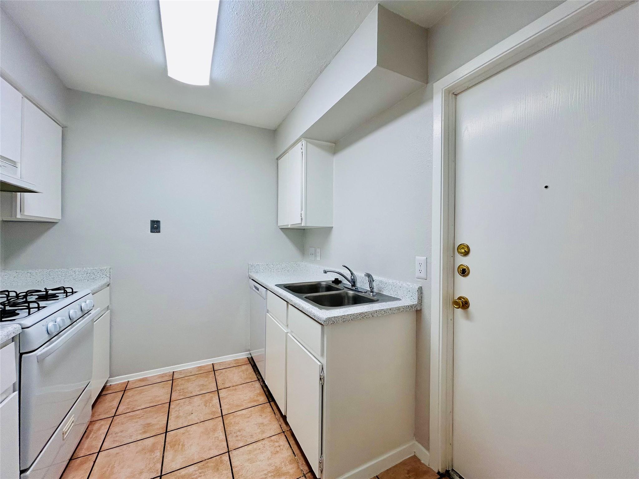 12211 Dundee Dr # A, Austin, TX 78759
