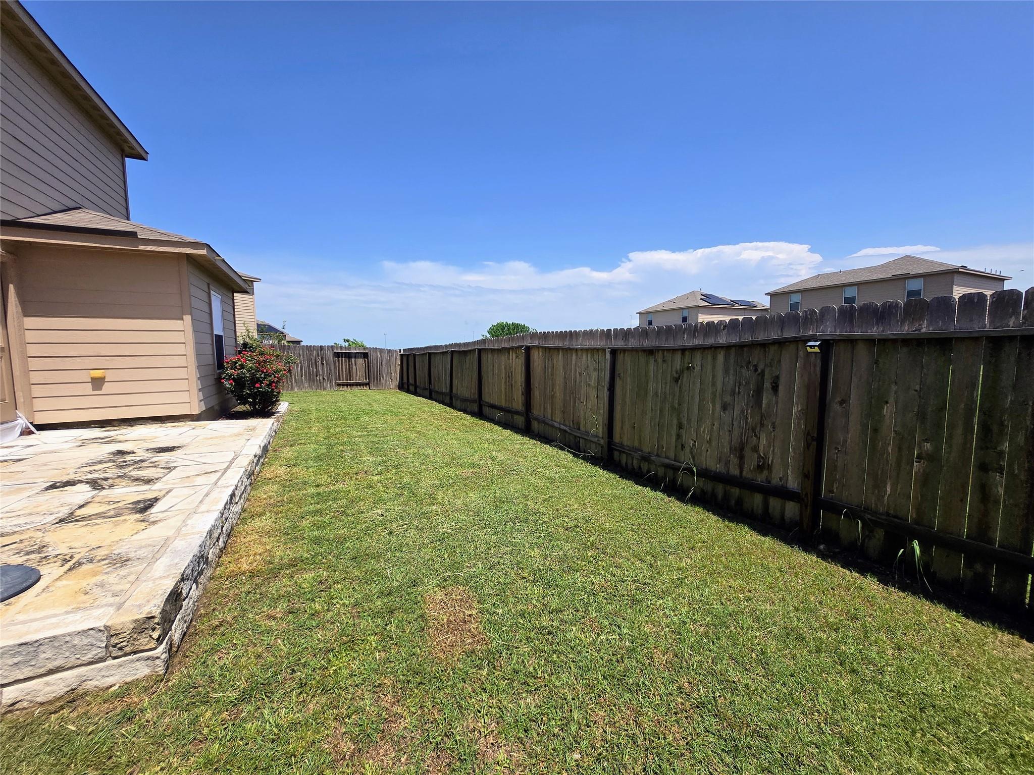 336 Farmer Ln, Jarrell, TX 76537