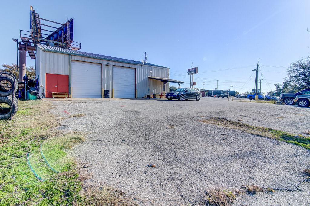 21601 & 21521 State Highway 71 W, Spicewood, TX 78669