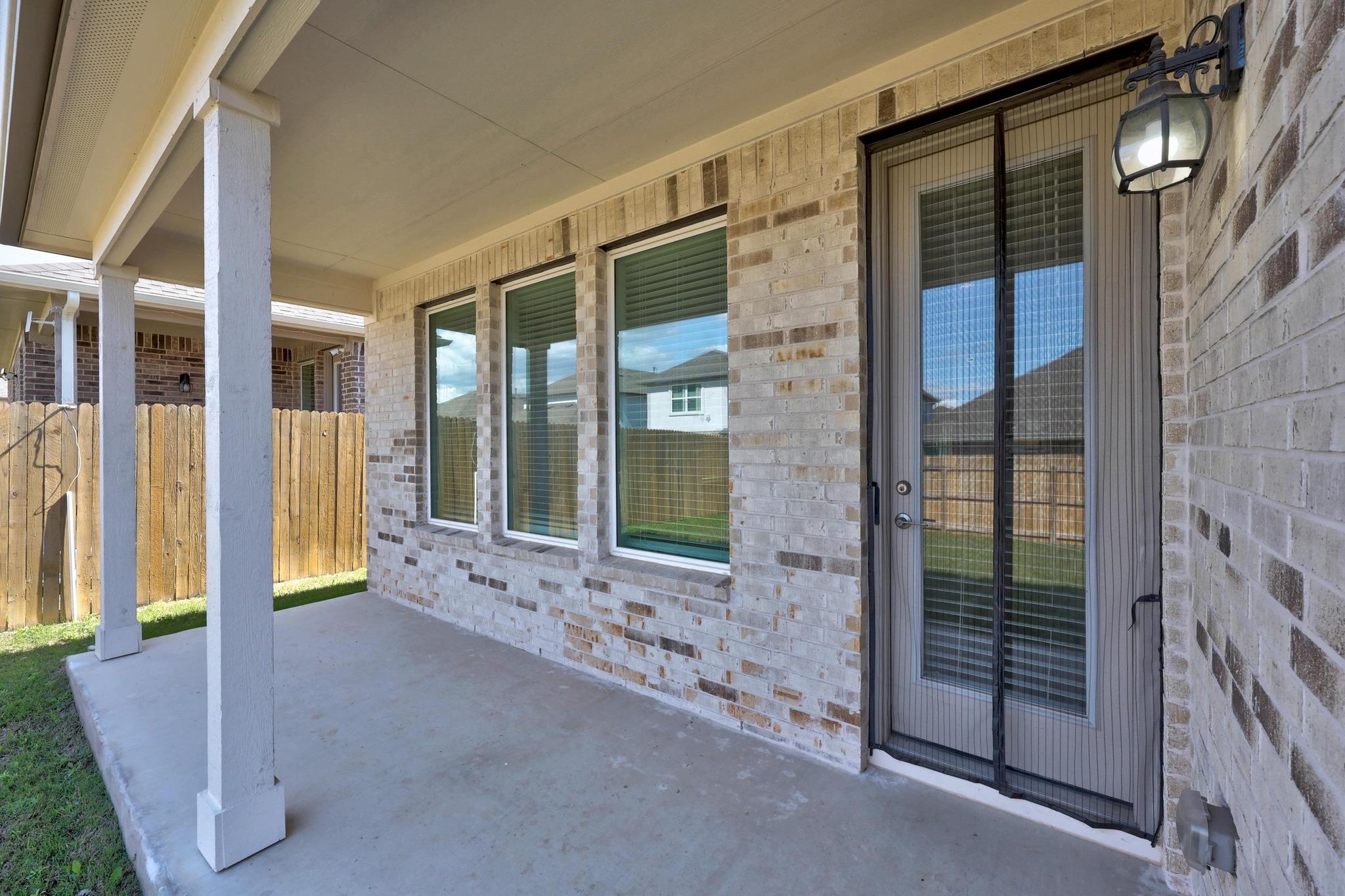 400 Deerpath St, Leander, TX 78641