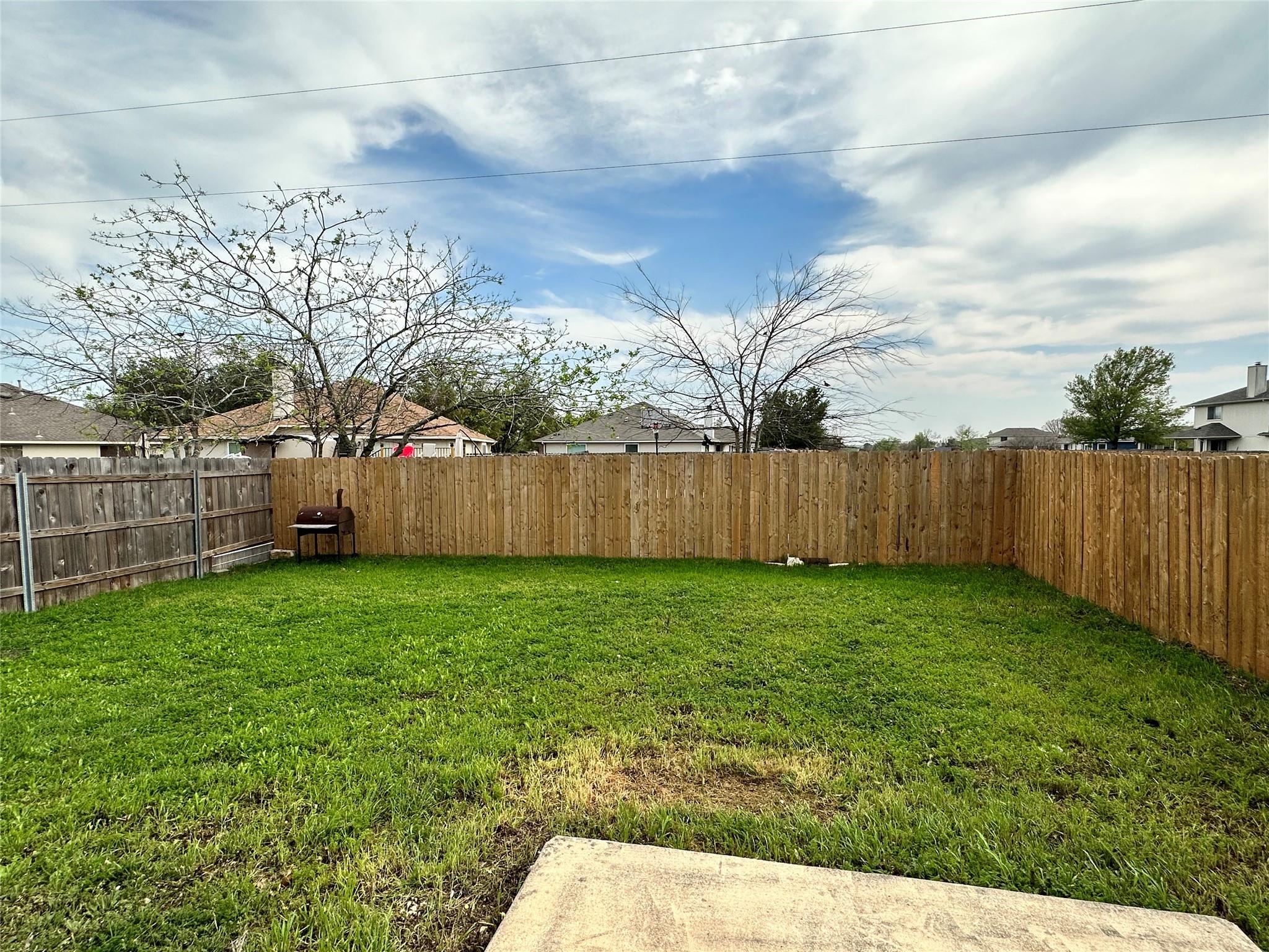 222 Marvin Cv, Hutto, TX 78634