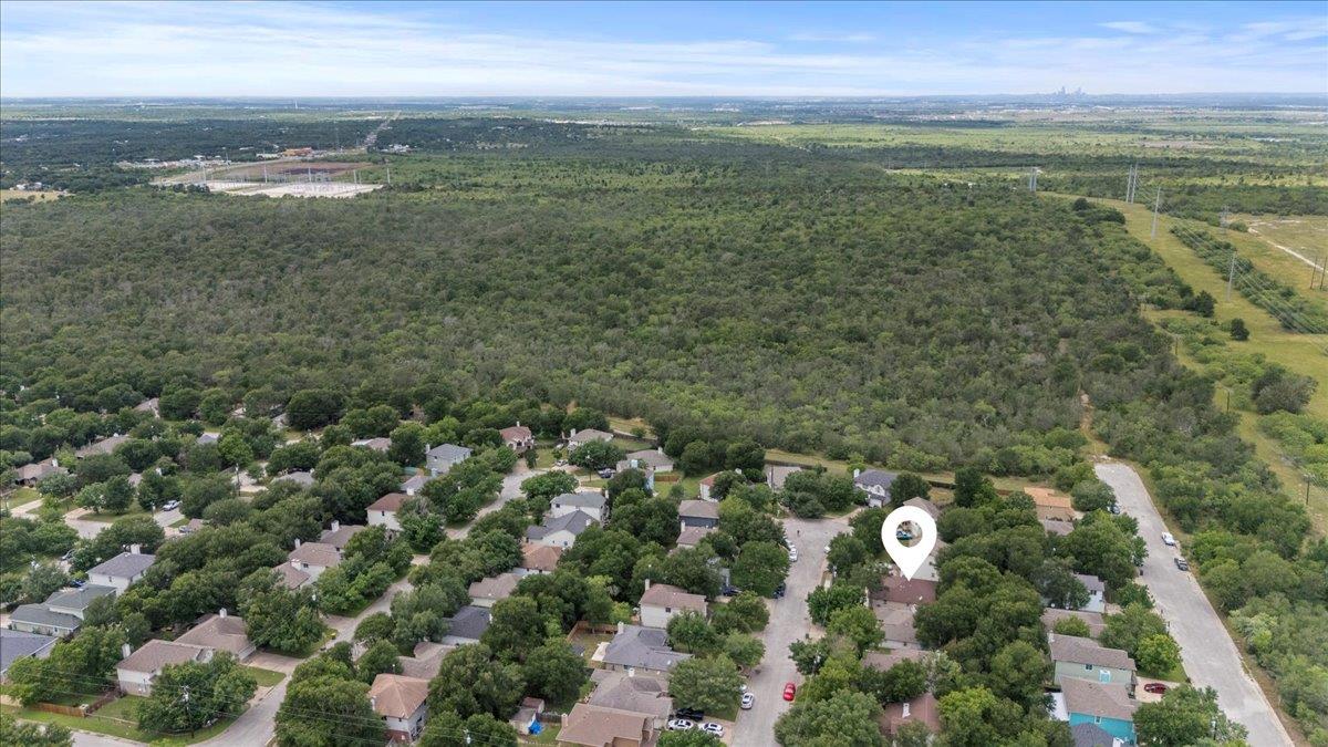 110 Hummingbird Ct, Cedar Creek, TX 78612